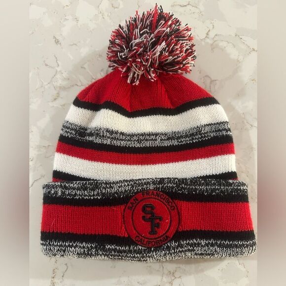 San Francisco Pom Pom Beenie - Picture 1 of 3